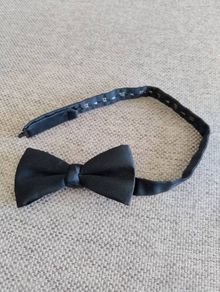 Bowtie Marks and Spencer Bow Tie adjustable in very good condition FREE STANDARD POSTAGE INCLUDED