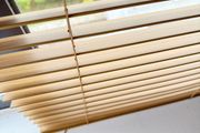 Blinds wood-style set of 2