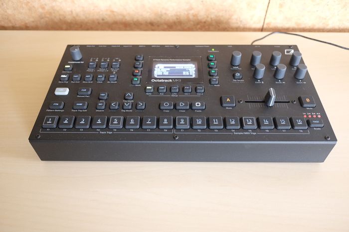 Elektron Octatrack MKII sampler