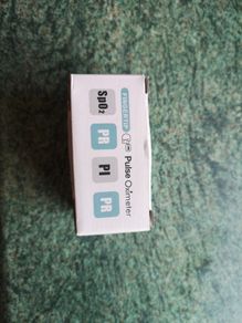Finger pulse oxymeter