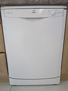 Indesit Dishwasher