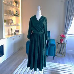 Ladies Brand New Green Dani Faux Wrap Dress.  Size One Size UK 16-26 / EU 44-54cm
