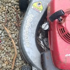Honda HR 2160 self-drive lawnmower