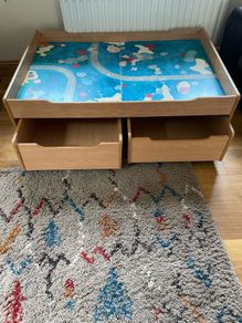 play table