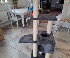 Cat tree house