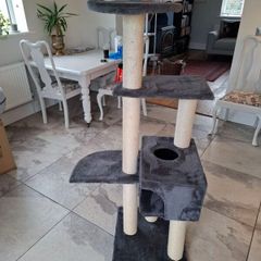 Cat tree house