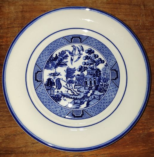 Vintage Arklow saucer blue rim Blue Willow pattern