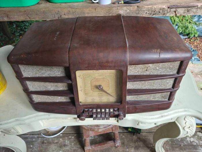 antique Radio