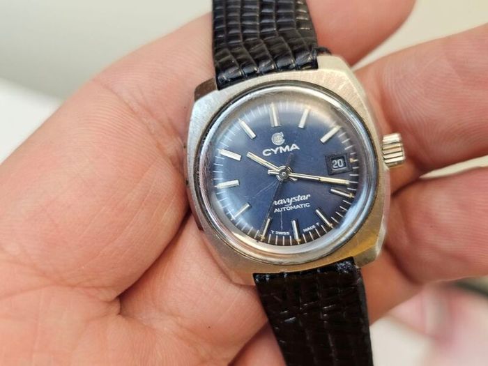 Vintage Automatic Swiss Made Cyma Navystar Swiss Watch 1970s