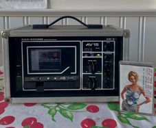 Dan-Sound AV15 MKII Cassette Recorder Portable Multi-Headphones Lo-Fi Music