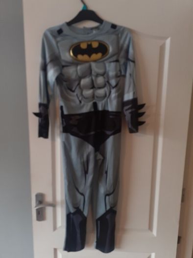 costume - Batman