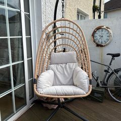 Egg chair