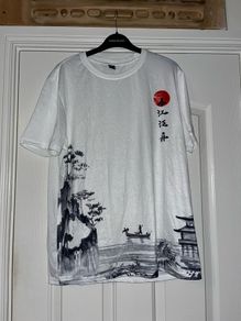 White t shirt size large brand new Never worn