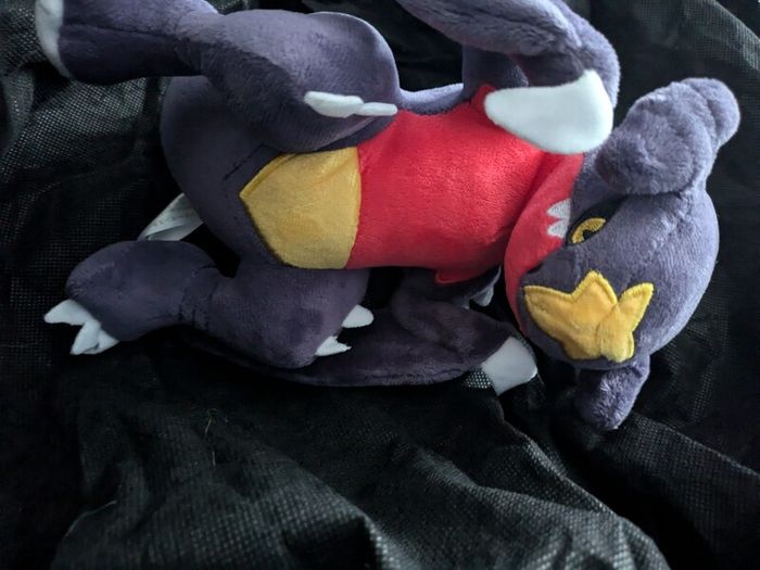 Pokemon Garchomp 20cm stuffed plush toy