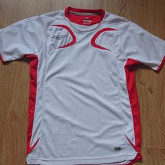 Sportwear Umbro Top   Size S