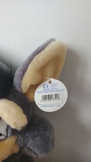 Vintage Wile E. Coyote plush toy by Playmakers