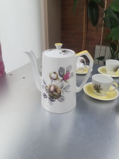 Coffee Set Price Drop.  Big Clearout, Make An Offer