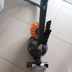 dyson ball in very good condition with fresh filter fully cleaned plus Turbo turbine head