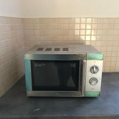 Microwave Oven
