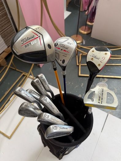 set golf clubs