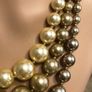 pearl necklace and bracelet set Image 4