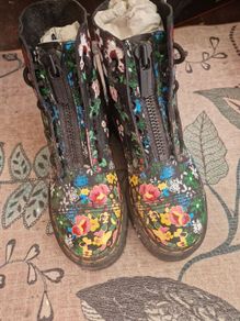 Dr Martens Size 4