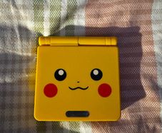 Pokemon Gameboy advance + 6 Pokemon Games