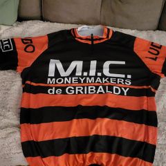 Retro cycling jersey
