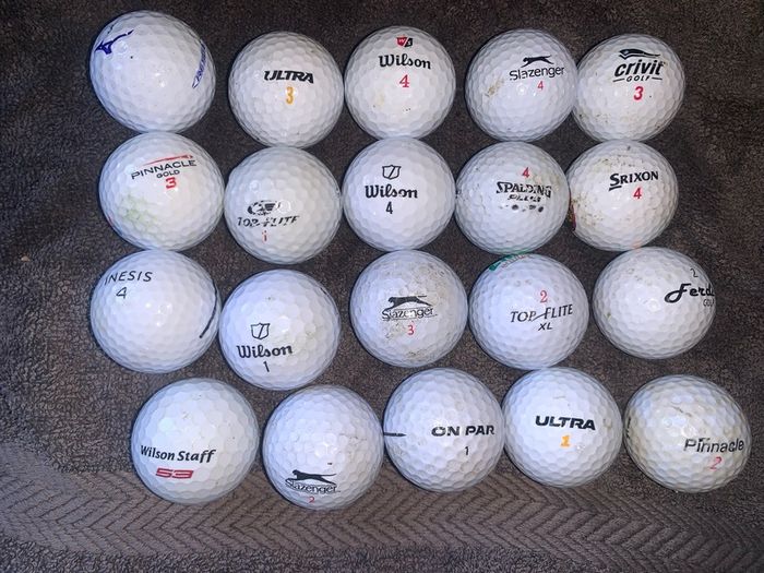 20 Mixed White golf balls