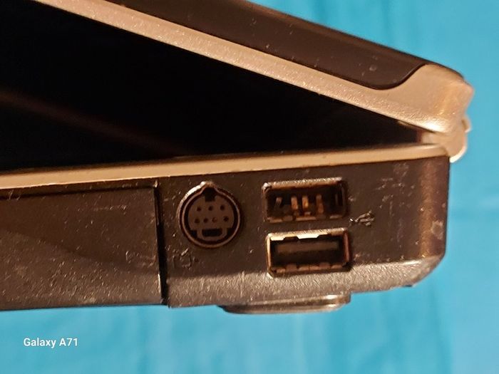 Dell Inspiron 1525, Model PP26L, Windows 7 Professional, 3GB Ram, 250GB HDD, Intel Pentium Dual CPU T2330 1.6GHz, Firefox, Opera, Chrome, and VLC