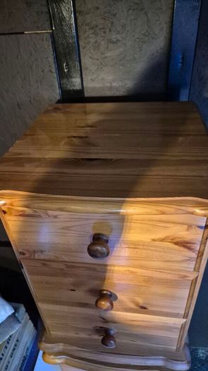 bed side table