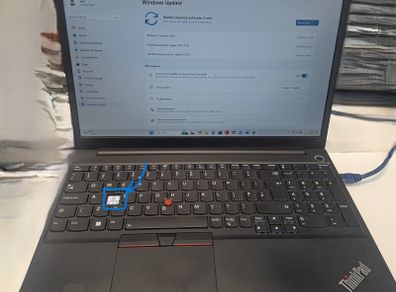 Lenovo ThinkPad E15 Gen 4 15.6", 40GB RAM, 512GB SSD NVMe, Missing S key on the keyboard