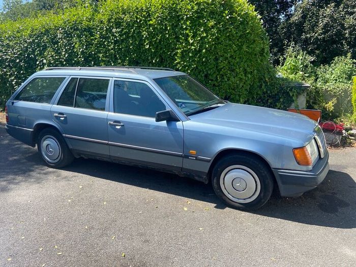 Mercedes Benz