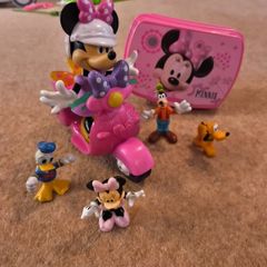 Mixed toys