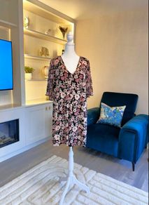 Ladies Pink Floral Mini Dress or Long Top from Yours. Size UK 22-24 / EU 50-52