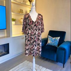 Ladies Pink Floral Mini Dress or Long Top from Yours. Size UK 22-24 / EU 50-52