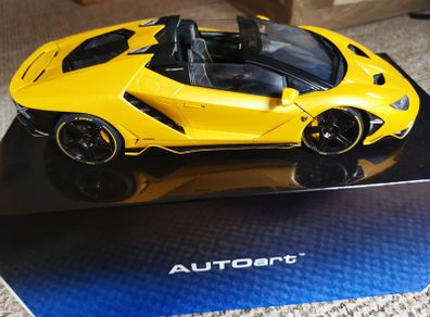 AutoArt Lamborghini Centenario Roadster