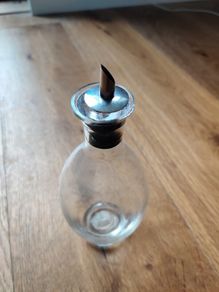 Glass Oil and Vinegar Pourer 17cmH, 10cmW