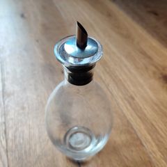 Glass Oil and Vinegar Pourer 17cmH, 10cmW