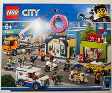 Lego City Donut Shop Opening 60223