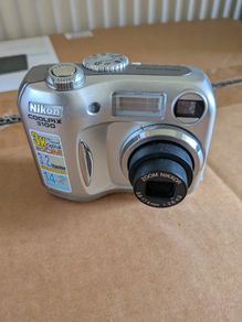 Nikon Coolpix 3100 Digital Camera
