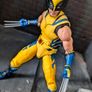 Marvel Legends Marvel Legends Deadpool & Wolverine - Wolverine Action Figure Image 5