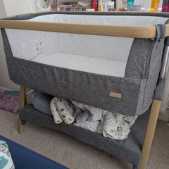 Tutti Bambino Cozee Co-sleeper cot