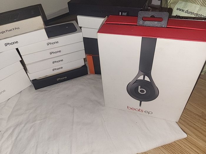 Beats ep complete box