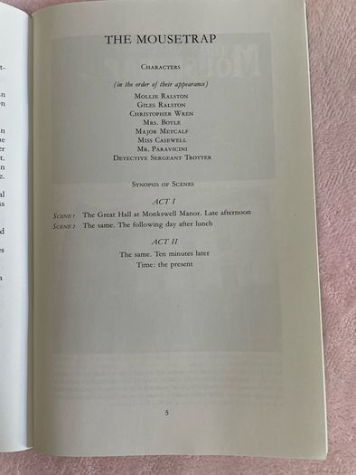 Agatha Christie - The Mousetrap - script pamphlet