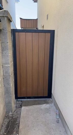 gates