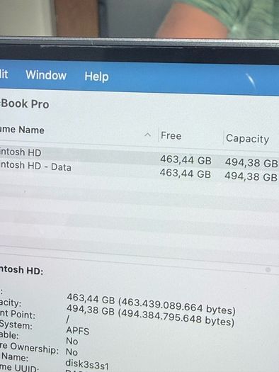 MacBook M3 Pro mint