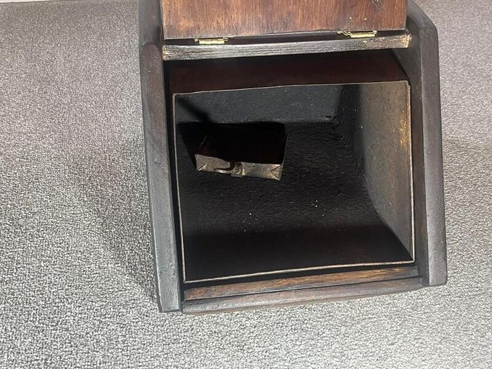 Coal scuttle
