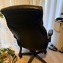 office chair with one arm broken Image 2
