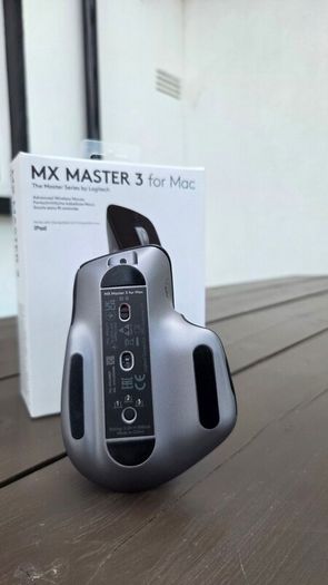 Logitech MX Master 3 for Mac, Wireless Mouse - Black - with Box